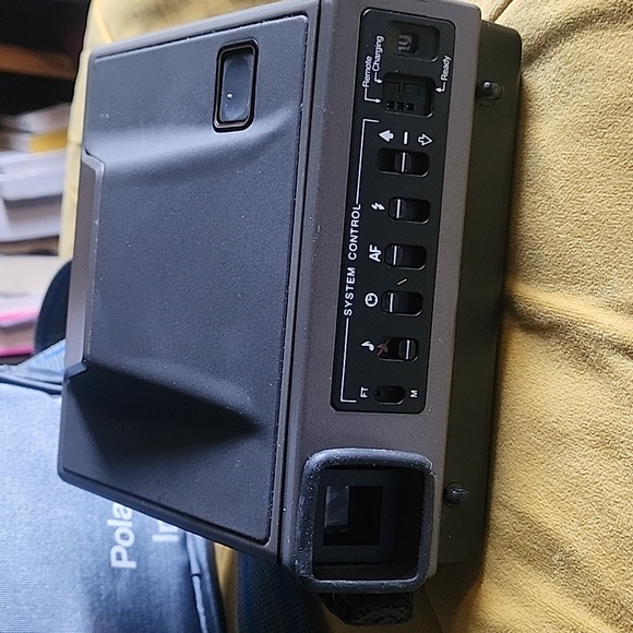 Vintage instant polaroid camera - Picture 2 of 5